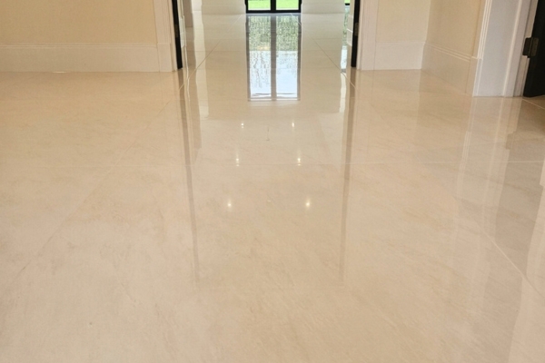 Porcelain Floor Cleaning and Restoration